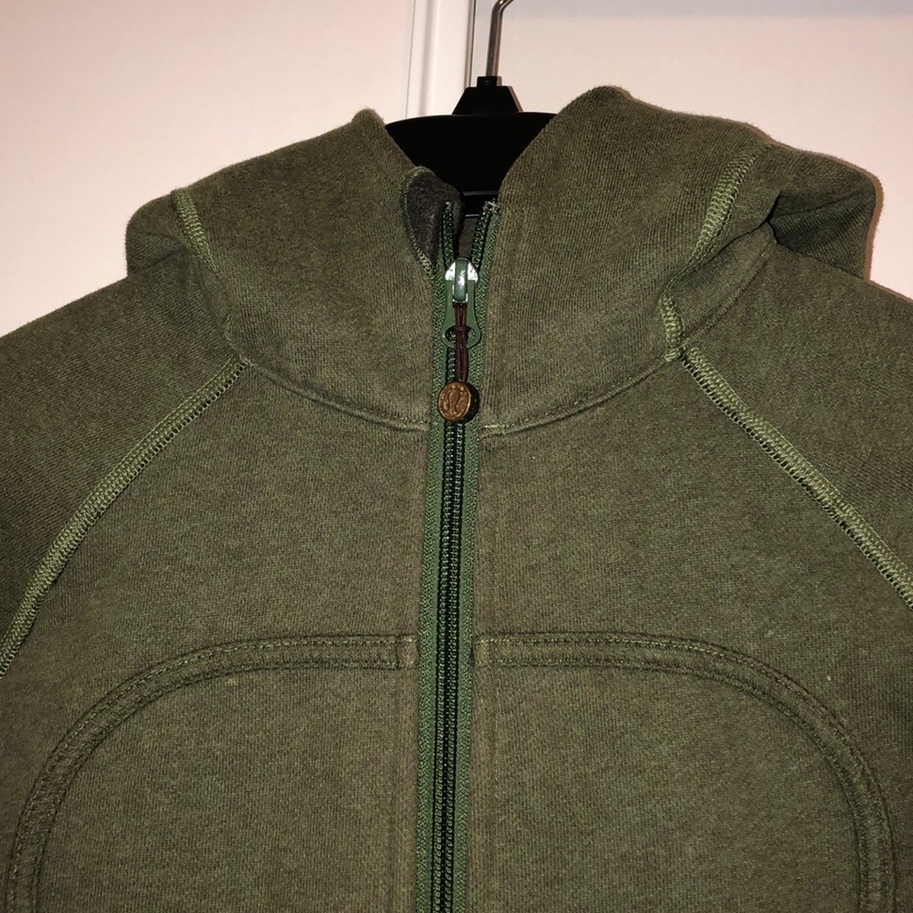 Lululemon scuba hoodie sz 6 brand new condition